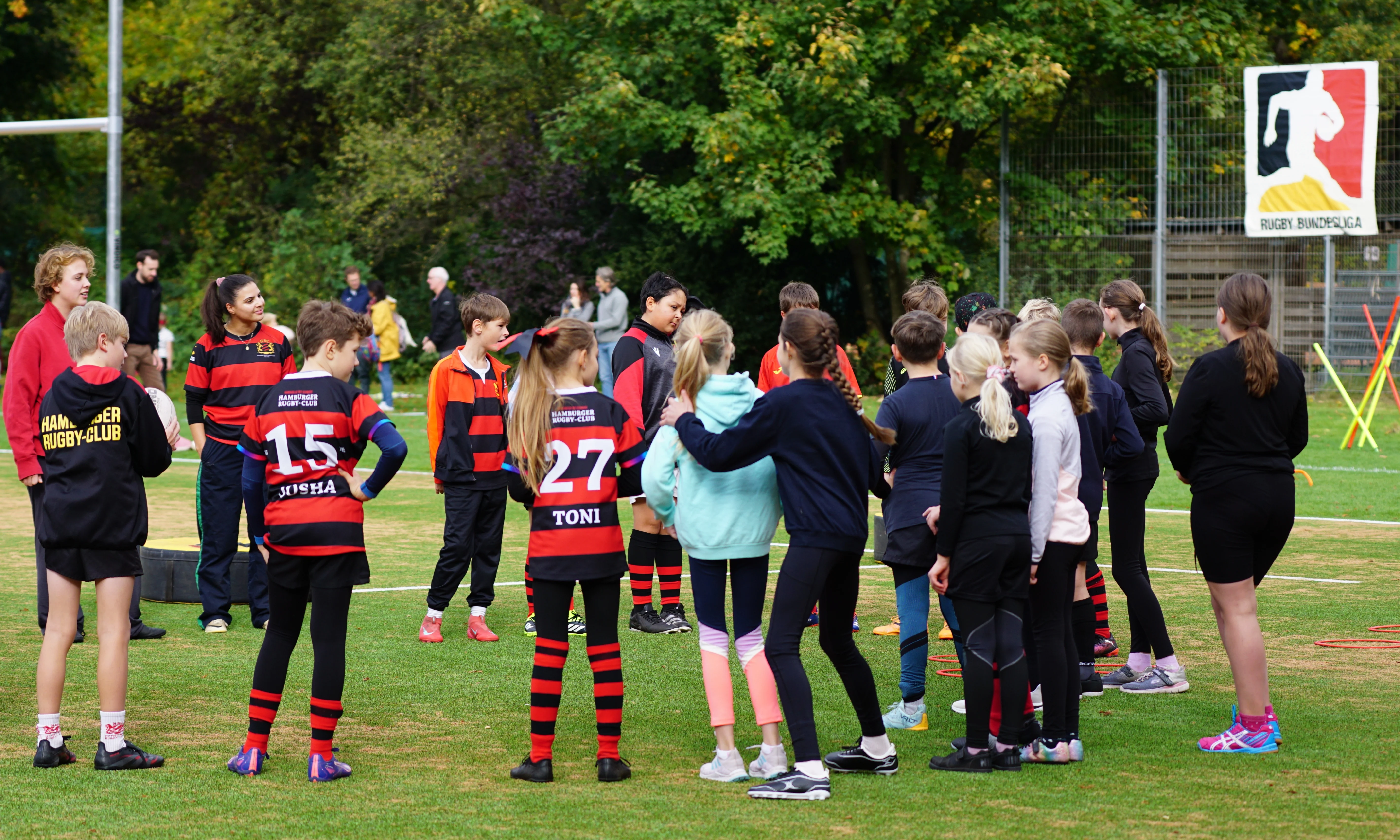 Mädchen beim Rugby Workout