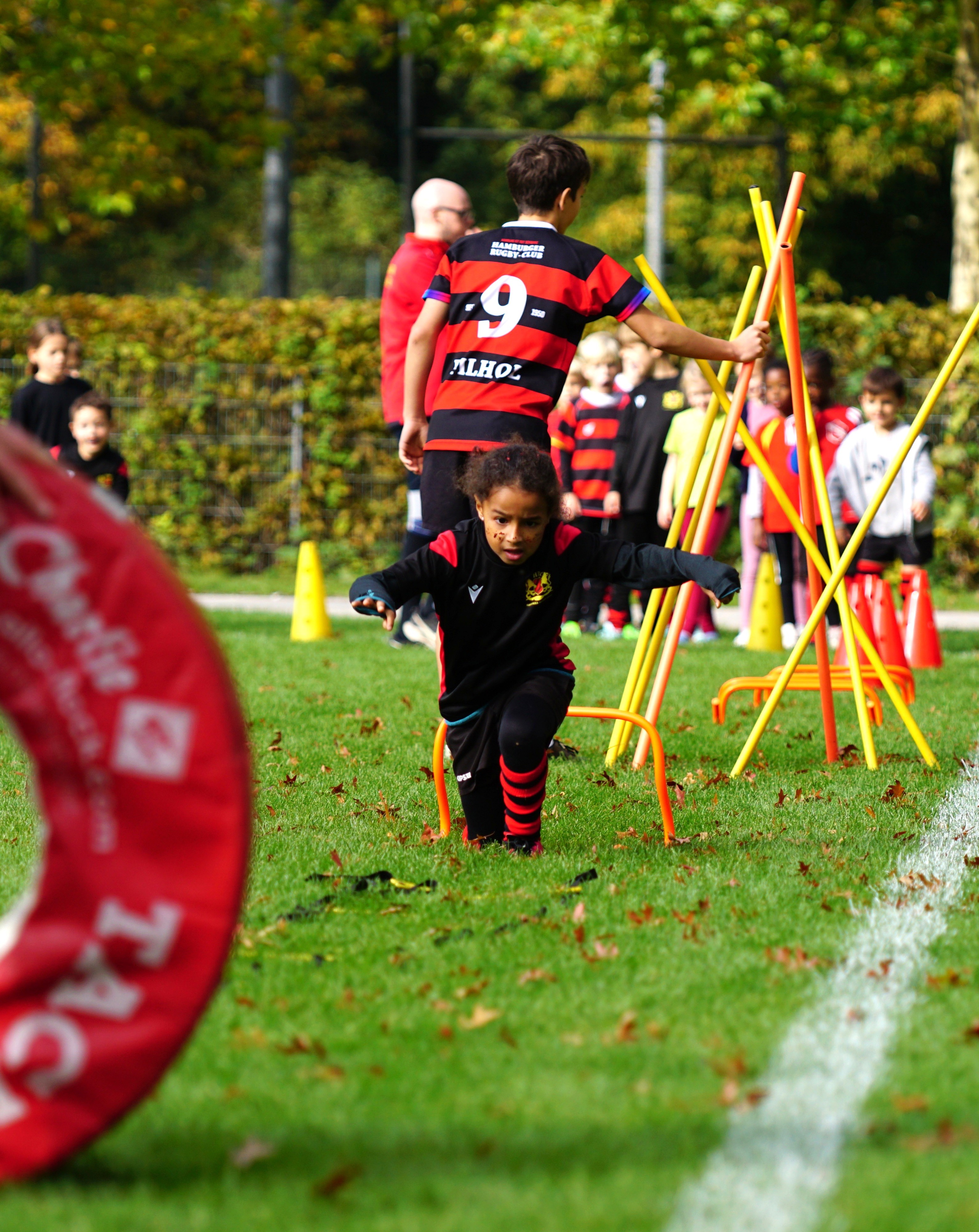 Mädchen im Rugby Training